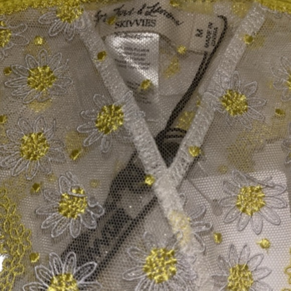 Lemon Drop Cheeky Panty For Love & Lemons Skivvies NWT Medium - Picture 5 of 5